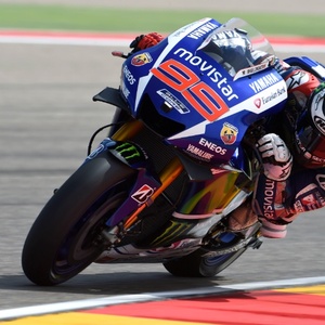 Marquez Terjatuh, Lorenzo Juara MotoGP Aragon