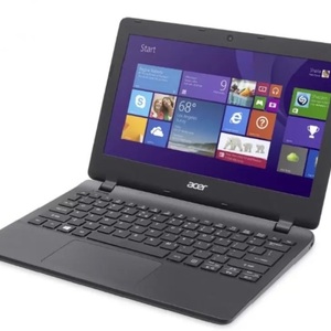Acer Aspire ES1-131, Netbook Yang Cocok Untuk Pelajar