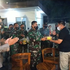 HUT Ke-75 Korps Bhayangkara, Dandim 0815/Mojokerto Berikan Kejutan Ke Kapolres dan Wakapolresta