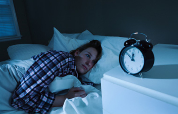 Atasi Gangguan Sulit Tidur dengan Mengatur Suasana Kamar