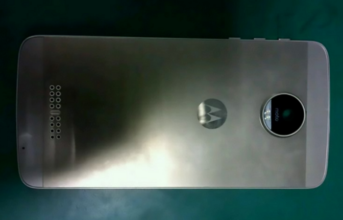 Bocor! Foto dari Prototipe Smartphone Motorola 2016