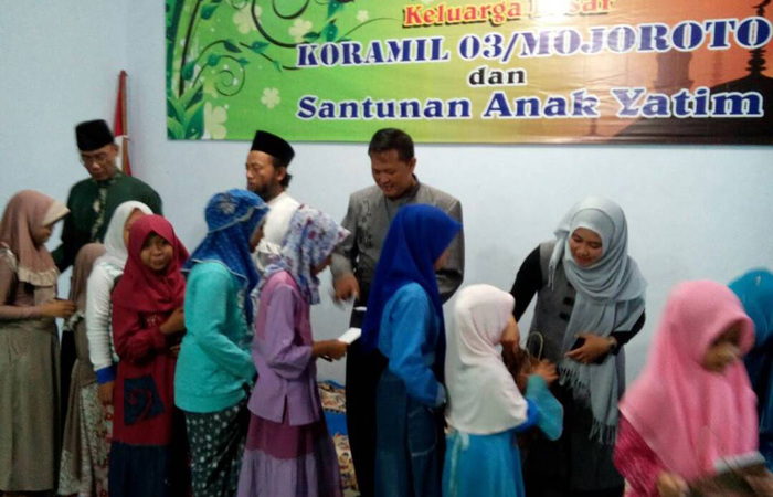 Peduli Sesama Dalam Kebersamaan Koramil 03/Mojoroto Di Bulan Ramadhan