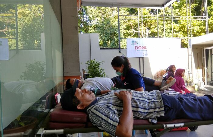 Komunitas AMI Bali Ajak Pengunjung CFD Donor Darah