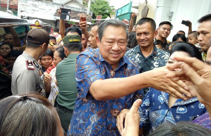 Usai Pulang Kampung SBY Sempatkan Cicipi Soto Khas Kediri
