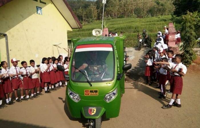 SIMOKOS Sasar Dua Sekolah Di Desa Sekitar Lokasi TMMD Mojokerto
