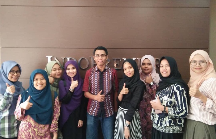 Mahasiswi UiTM Malaysia Belajar Pasar Modal di IPOT Pekanbaru