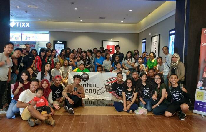 Kado Istimewa untuk adik-adik YPAC Bali, Komunitas KNB Adakan Nobar Keluarga Cemara