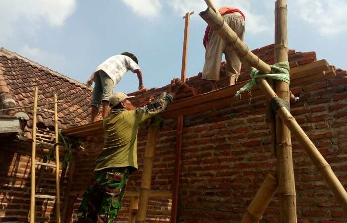 Over Prestasi Renovasi RTLH Kodim 0815 Mojokerto Sasar Rumah Warga Korban Banjir
