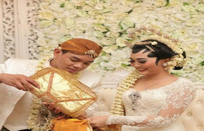 Panggih, Ritual unik Pernikahan Adat Jawa