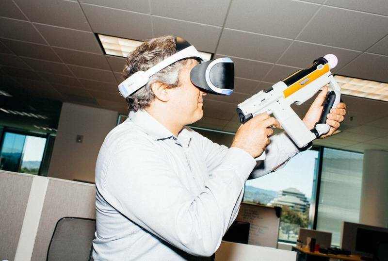 Sony Morpheus, Headset Virtual Reality Pesaing Oculus Rift
