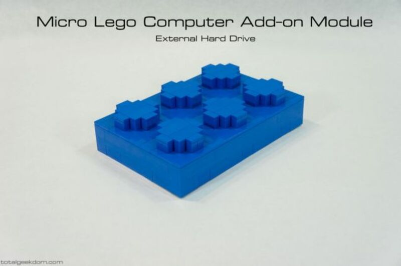 Kompuuter Mini Terbuat dari LEGO