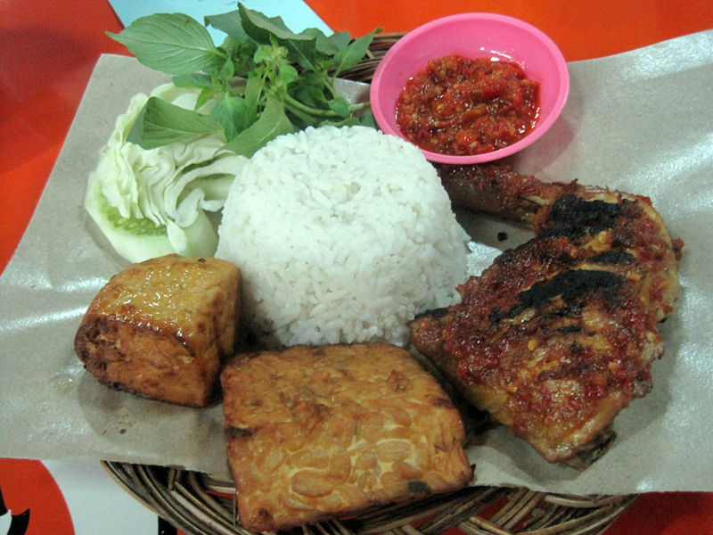 10 Makanan Indonesia Ini Adalah yang Paling Enak