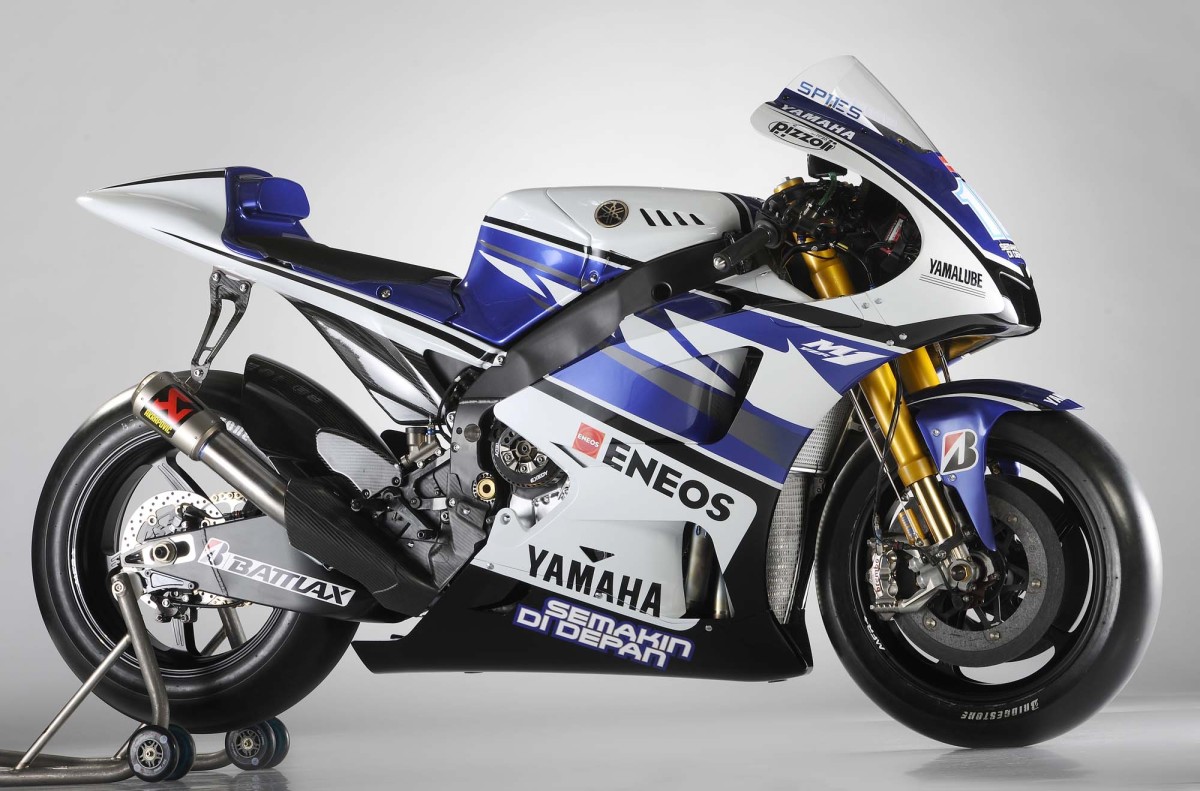 Evolusi Yamaha YZR M1 Tunggangan Rossi Bagian 2 Article