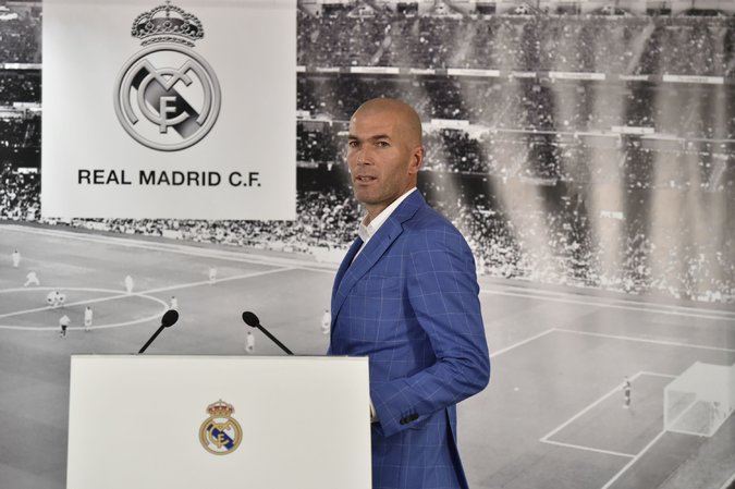 Benitez Dipecat, Legenda Madrid Kini Mengisi Posisi Pelatih Utama