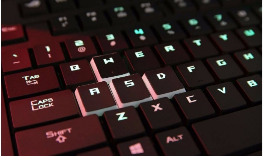 Asus ROG GX800 ; Laptop Gaming dengan Watercooling, layaknya dekstop