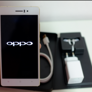Smartphone OPPO R5s, Generasi Terbaru yang Tampil Cantik. 