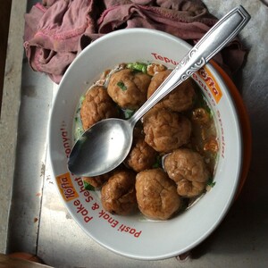 Dua Tempat Bakso Goreng yang Spektakuler di Saharjo, Manggarai