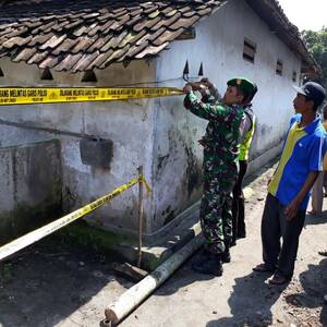 Antisipasi Dini Di Lokasi Fenomena Alam Sumur Ambles Di Kediri