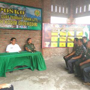 Dialog Interaktif Bersama Danrem 082/CPYJ Di Posko LTT Kodim 0809/Kediri