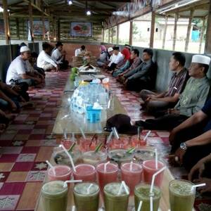 Urun Rembug Perangkat Desa Jelang Buka Puasa Bersama