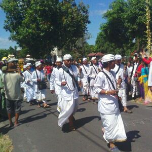 Gebyar Upacara Padiksan Di Bumi Kediri