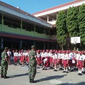 Pembinaan Usia Dini Lewat Kedisiplinan Dan Wawasan Kebangsaan