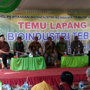 Model Pertanian Bioindustri Berbasis Tebu Dalam Temu Lapang