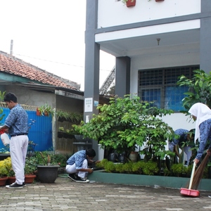 Membudayakan Pelajar Cinta Lingkungan