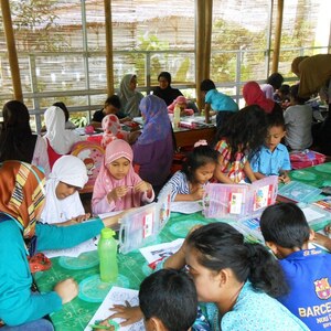 Lomba Mewarnai; Anak Atau Ortu Sih yang Berlomba?