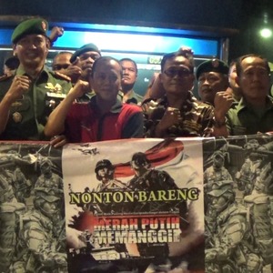 Kodim 0809/Kediri Nobar Perdana Merah Putih Memanggil