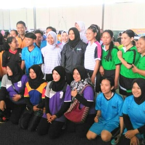 Ajang Futsal Wanita Antar Kelurahan Secara Resmi Digelar