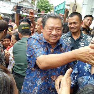 Usai Pulang Kampung SBY Sempatkan Cicipi Soto Khas Kediri