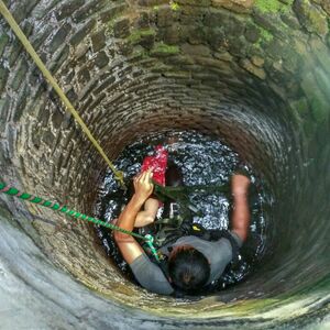 Diduga Tak Kunjung Sembuh Nekad Menceburkan Diri Di Sumur  