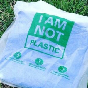 Indonesia Temukan Kantong Plastik yang Dapat Dikonsumsi 