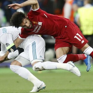 Insiden Sergio Ramos-Mohamed Salah, Siapa Yang Bersalah?