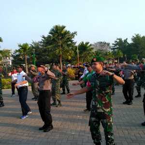 Gerak Sinergitas TNI - Polri Gemu Famire Di Hari Bhayangkara