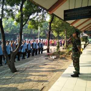 Pos Koramil Mojoanyar Kerahkan Personelnya Bekali Wasbang Peserta Didik Baru Di Empat Sekolah