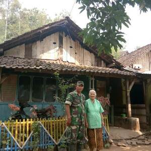 Menengok Keseharian Mbok Wati, Sasaran Bedah Rumah