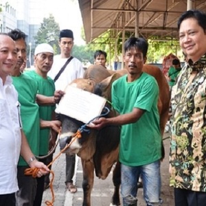 Airlangga: Momen Idul Adha Bangun Ekonomi Wujudkan Kesejahteraan