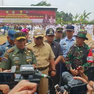 Pangdam III/Siliwangi Dampingi Bupati Sukabumi Buka TMMD ke - 103