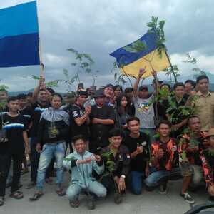 Gerakan  Sabilulungan Tanam Pohon Kesayangan ( SATAPOK ) Di Desa Bojongsari