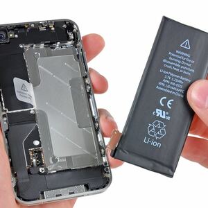 Why Removable Batteries Are NEVER Coming Back !