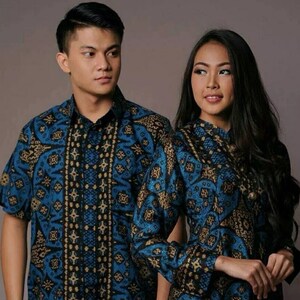 Tips Memilih Pakaian Romantis Batik Couple dengan Pasangan Untuk Tunangan