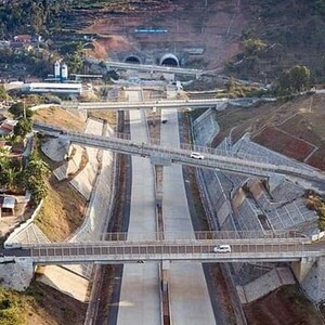 Pentingnya Perhatian Pembangunan Jalan Tol Untuk Jangka Panjang