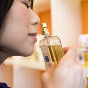 Rekomendasi Parfum Murah Terbaik dan Tahan Lama