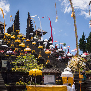 Jalan-Jalan Yuk ke 8 Tempat Wisata Bali Terpopuler di Eropa ini