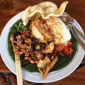 Sudah Pernah Berburu Objek Wisata Kuliner di Ubud Bali? Ini 3 Rekomendasi Tempat Makan Enak Yang Lagi Viral Disini, Yuk Mampir! 