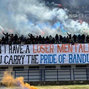 Jelang Laga Persib vs Persija, Bobotoh berikan suntikan Motivasi Bagi Para pemain di stadion Gelora Bandung Lautan Api