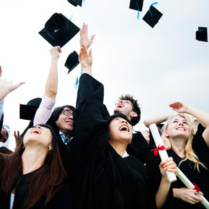 Tips Sukses Memulai Karier Sebagai Fresh Graduate