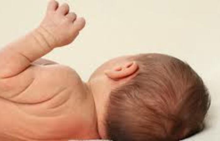Cara Merawat Kulit Bayi Usia dari 0-4 Bulan